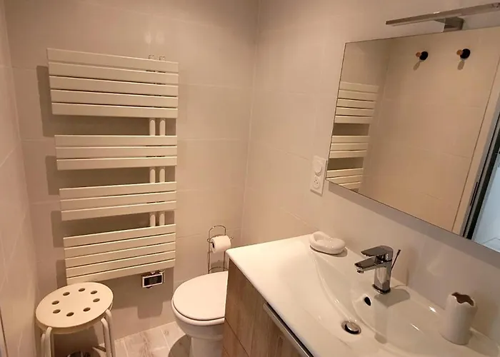 Mit Eigenem Pool Und Whirlpool By Riviera Homelife Management Διαμέρισμα *